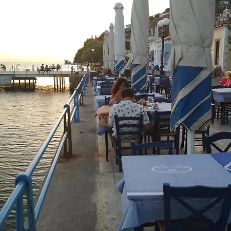 アパート Rent Alexiou *