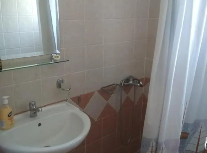 ενοικιαζόμενα αλεξίου *